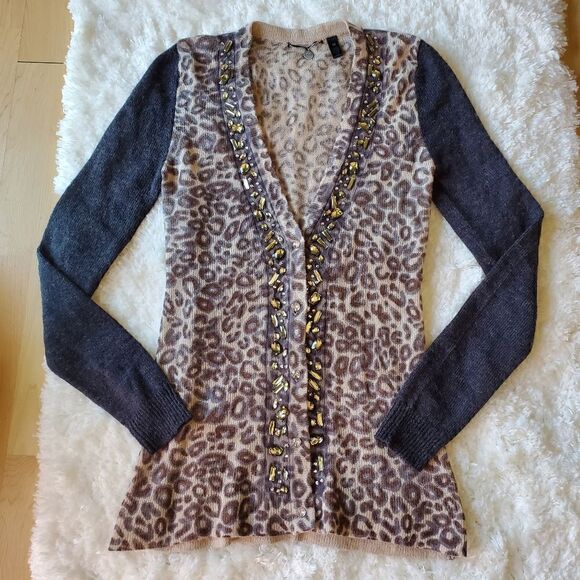 BKE Boutique Sweater Cardigan Cheetah Print Wool Blend Size Medium - Picture 1 of 7